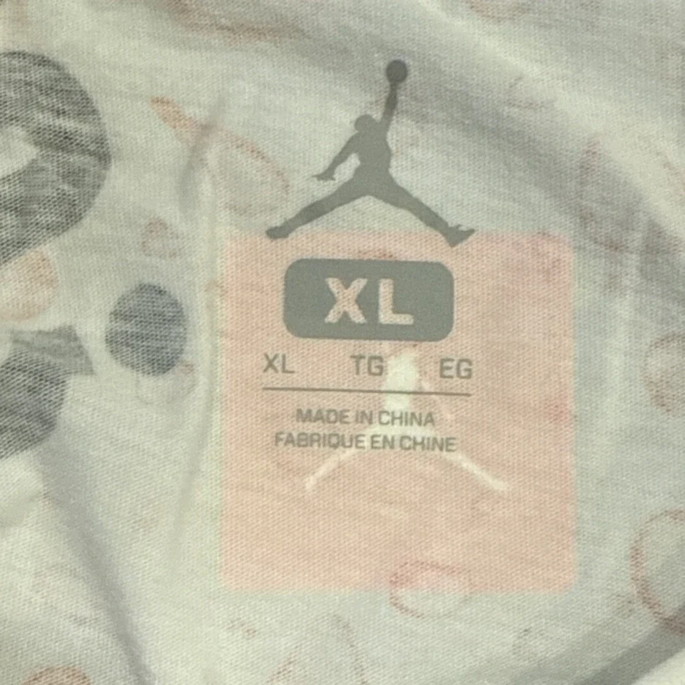 Nike Air Jordan Gatorade Be Like Mike Basketball All Over Print Shirt Men's XL